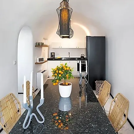 ホテル Mirinda Premium Santorini Island